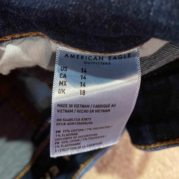 American Eagle Jean Shorts - Picture 4 of 6